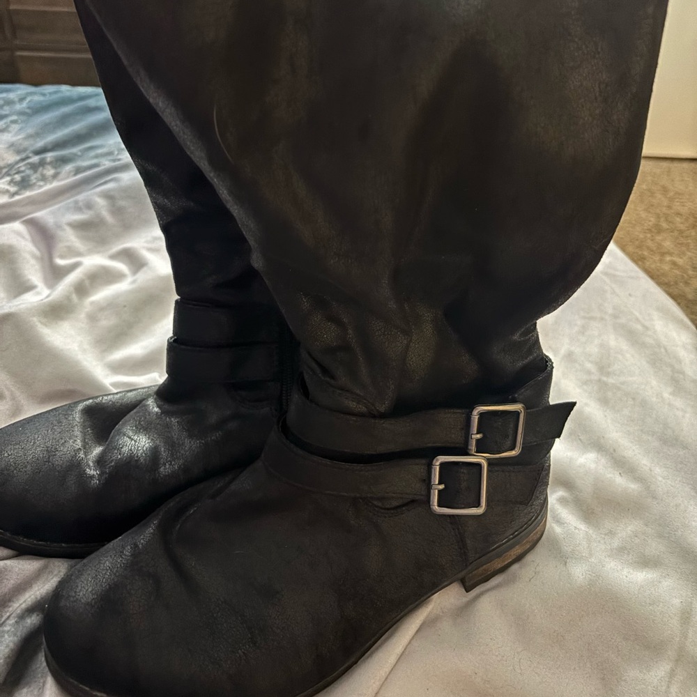 Torrid size 7 wide width sweater top boots!